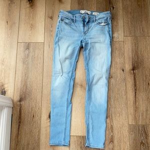 Hollister Lightwash Jeans